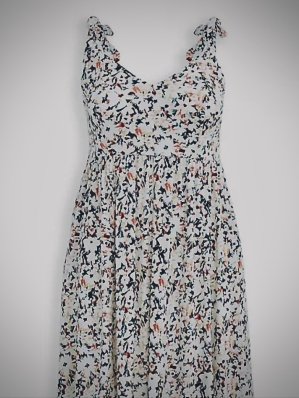 TORRID size 3 NWOTS sundress w/pockets and tie straps. Never worn!